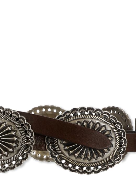 Leather belt with concho