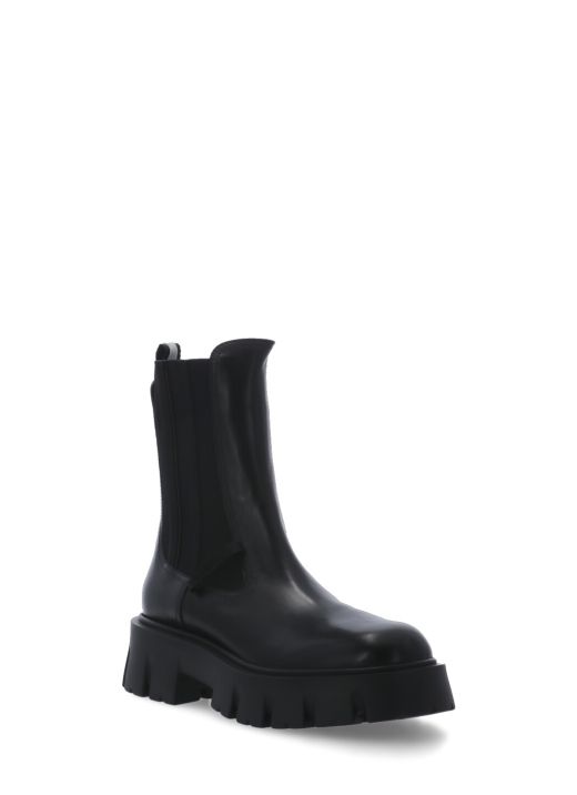 Butterfly chelsea boots