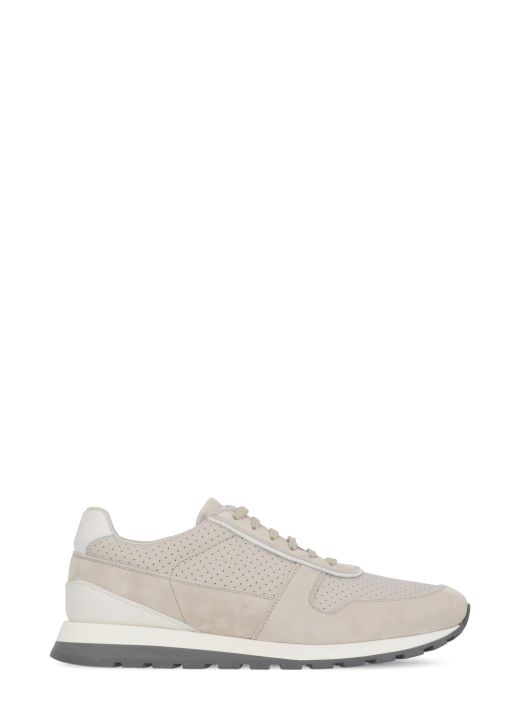 Leather sneaker with breathable details