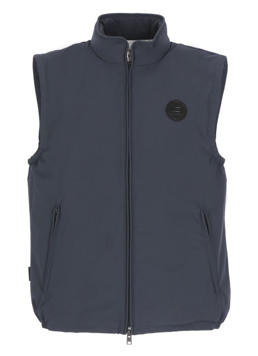 Padded gilet with patch
