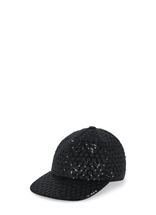 Baseball hat with paillettes