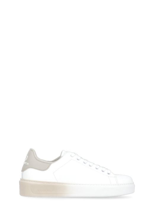 Classic Court sneakers